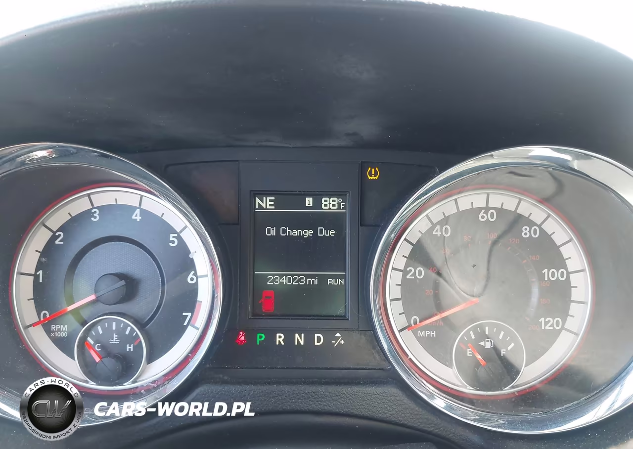 2016 Dodge Grand Caravan R-T VIN:2C4RDGEG3GR335635 - 7