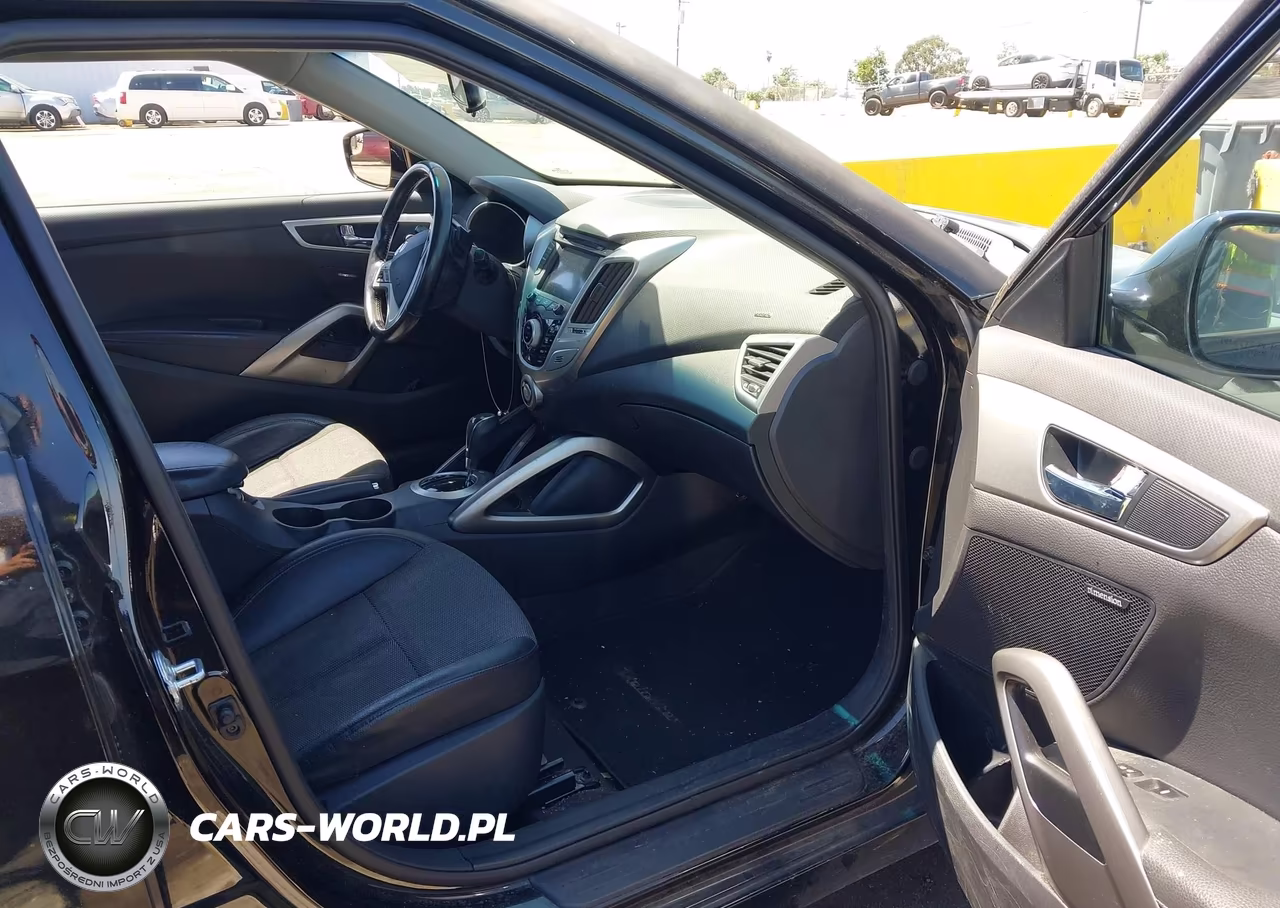 2015 Hyundai Veloster VIN:KMHTC6ADXFU228917 - 5