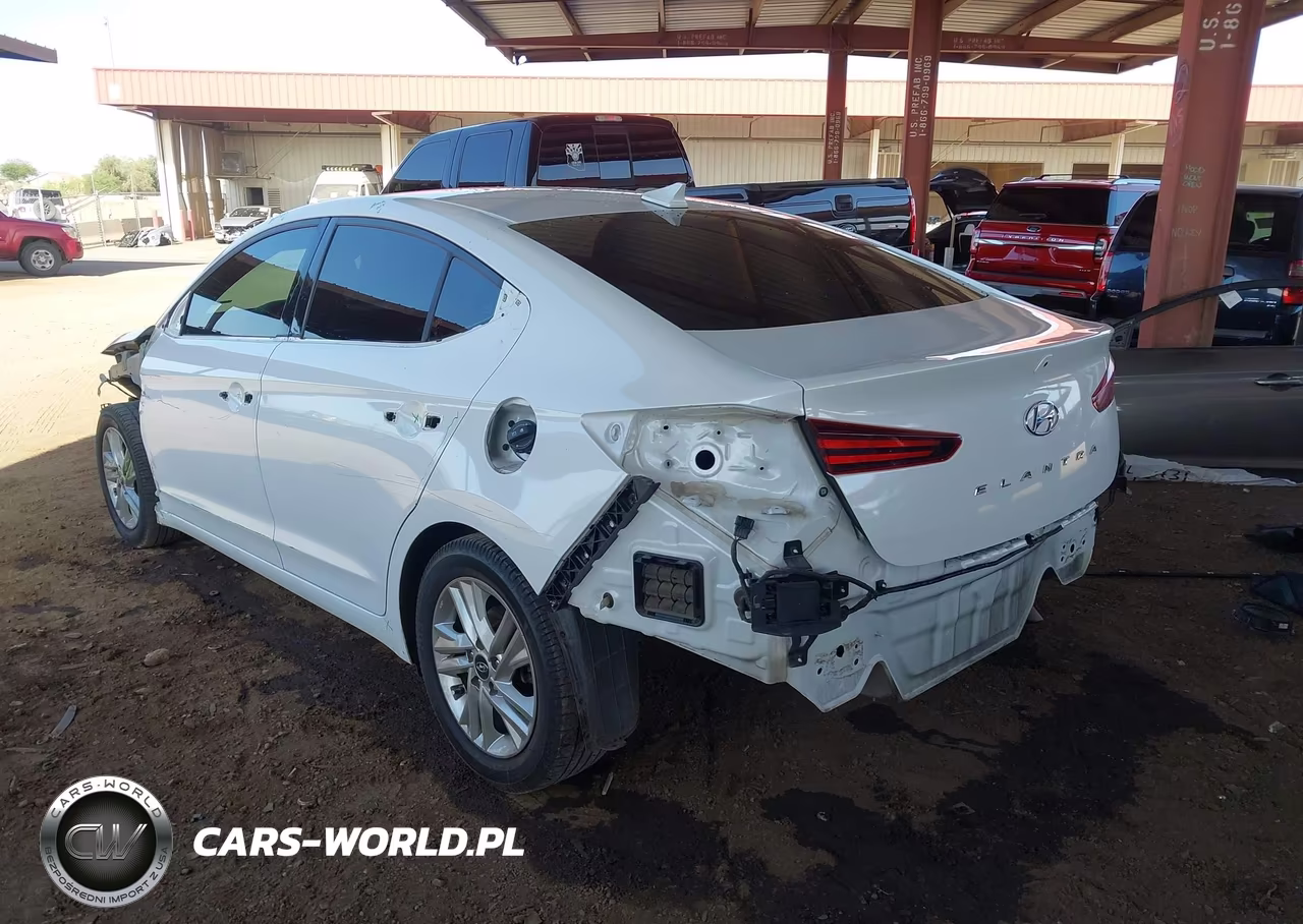 2020 Hyundai Elantra Value Edition VIN:5NPD84LF2LH605419 - 3
