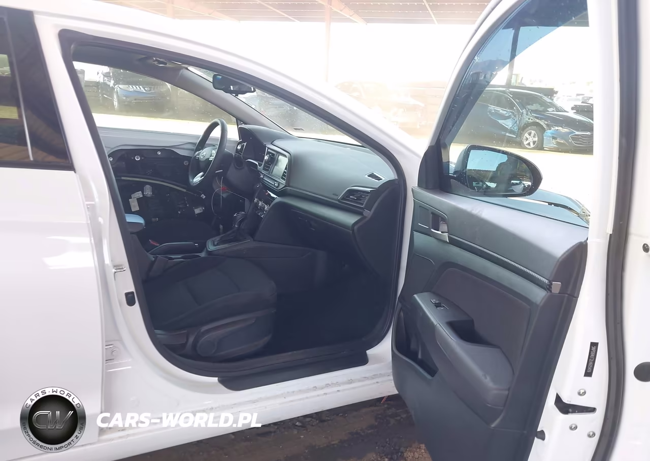 2020 Hyundai Elantra Value Edition VIN:5NPD84LF2LH605419 - 5
