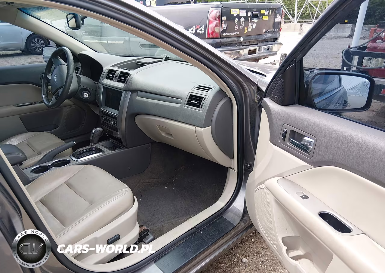 2010 Ford Fusion Hybrid VIN:3FADP0L30AR133822 - 5