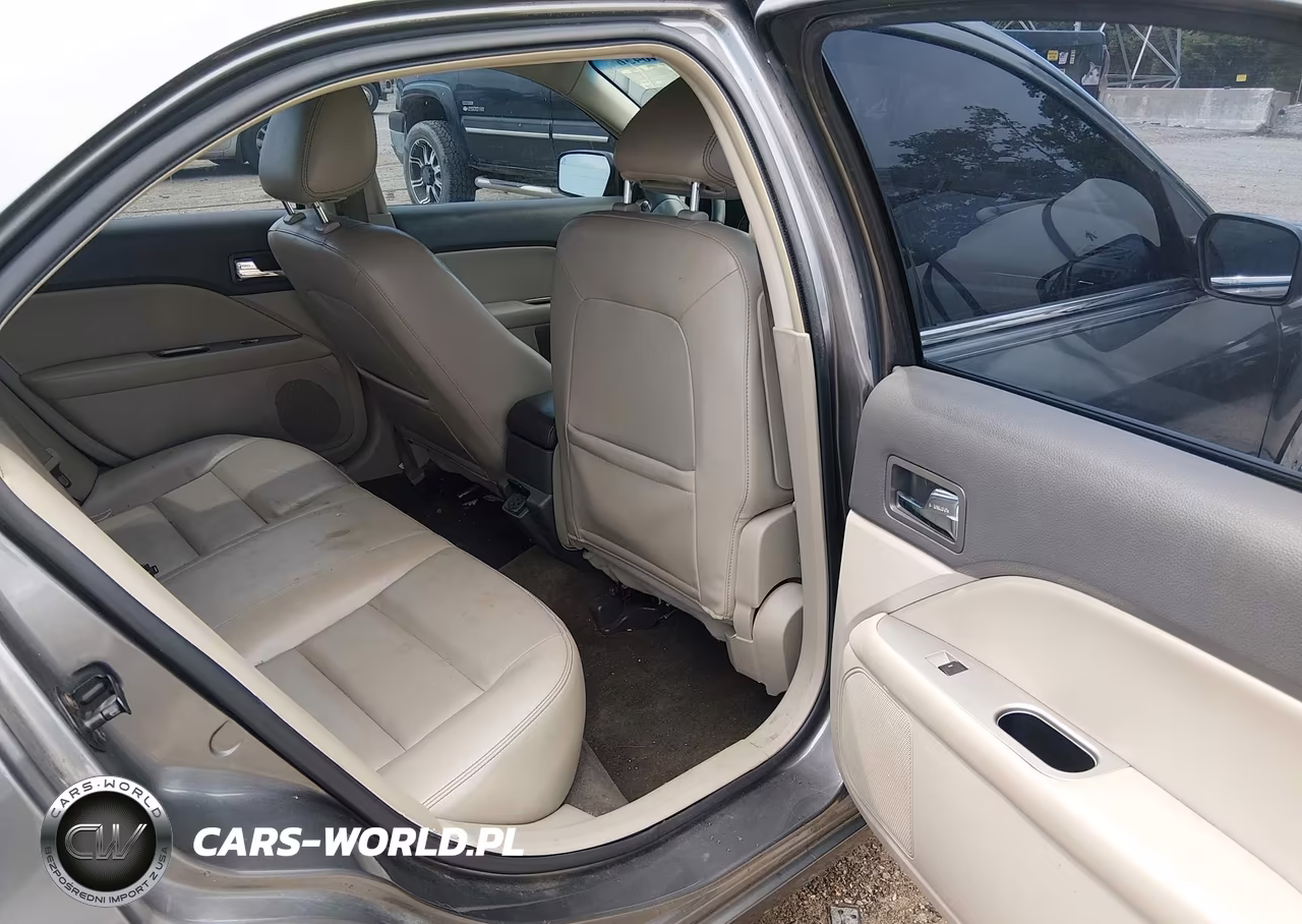 2010 Ford Fusion Hybrid VIN:3FADP0L30AR133822 - 8