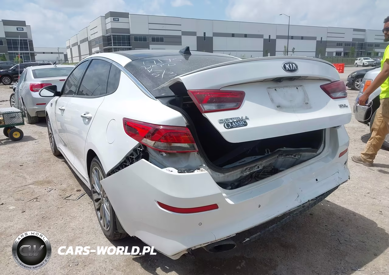 2019 Kia Optima Sx Turbo VIN:5XXGV4L23KG344511 - 3