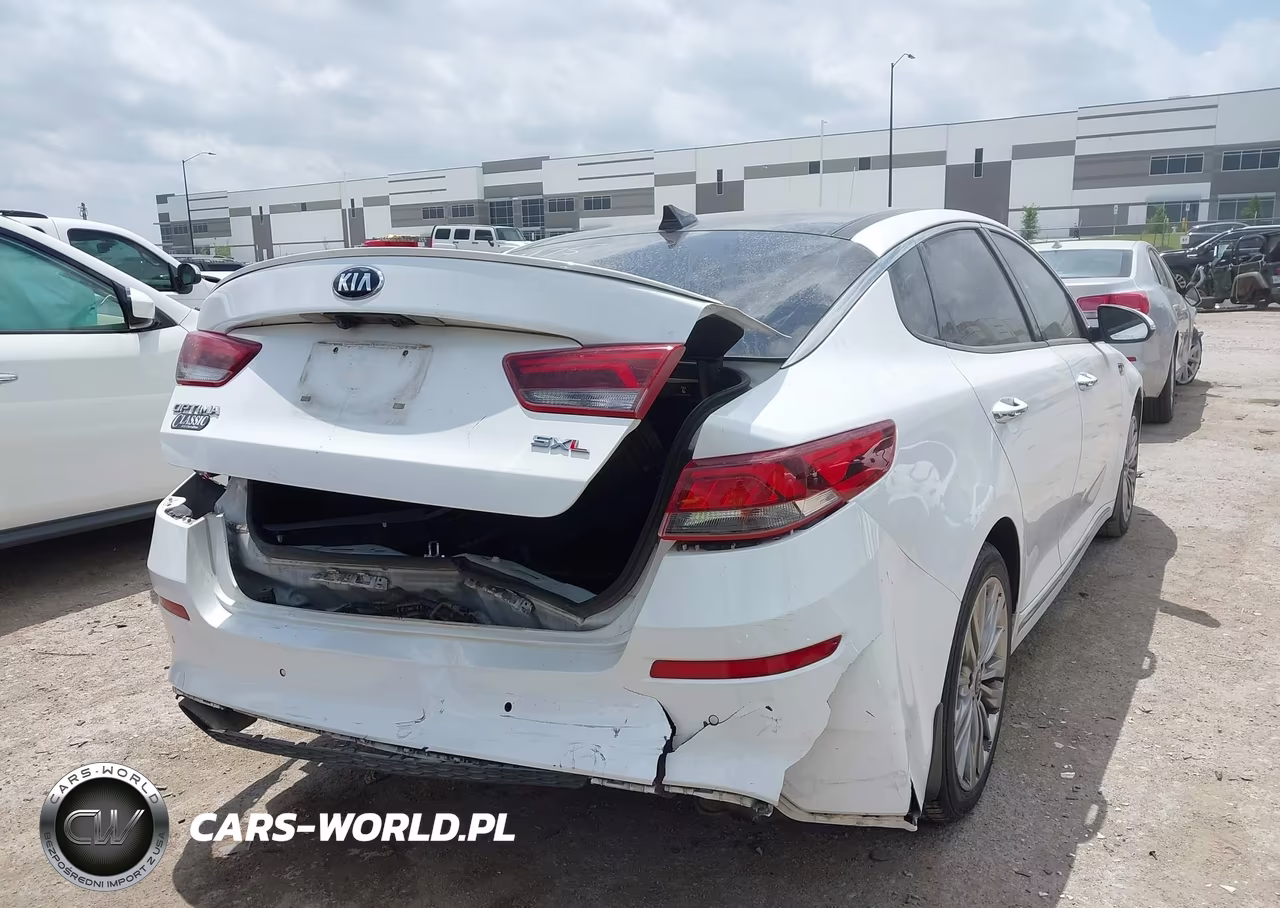2019 Kia Optima Sx Turbo VIN:5XXGV4L23KG344511 - 4