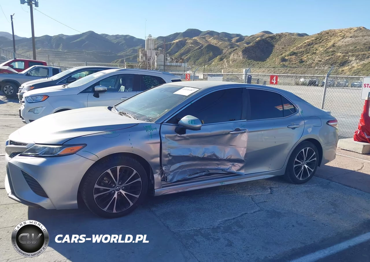 2020 Toyota Camry Se VIN:4T1G11AK9LU876723 - 14