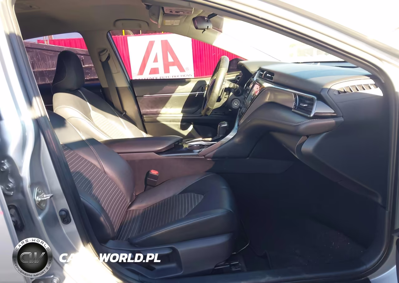 2020 Toyota Camry Se VIN:4T1G11AK9LU876723 - 5