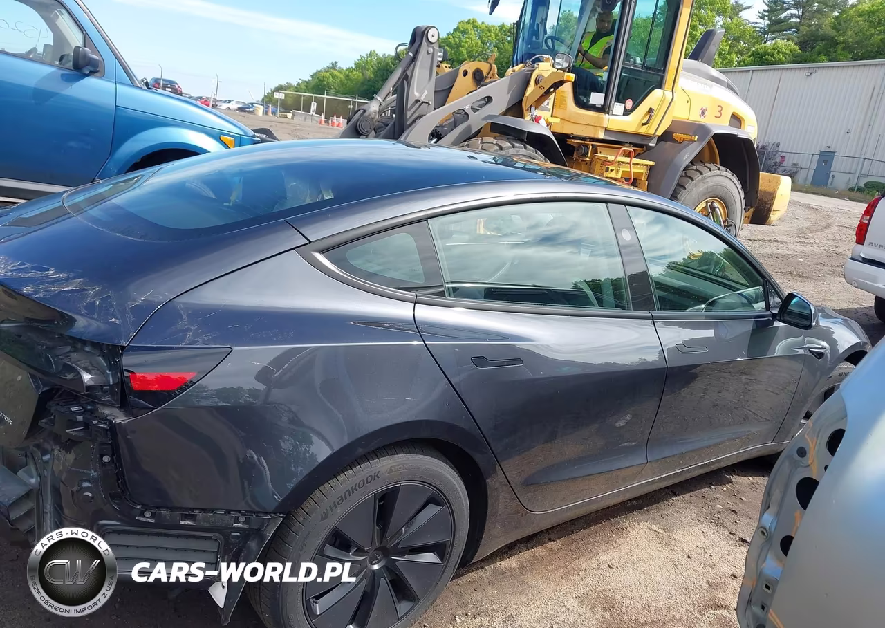2025 Tesla Model 3 Long Range All-Wheel Drive VIN:5YJ3E1EB1SF022172 - 13