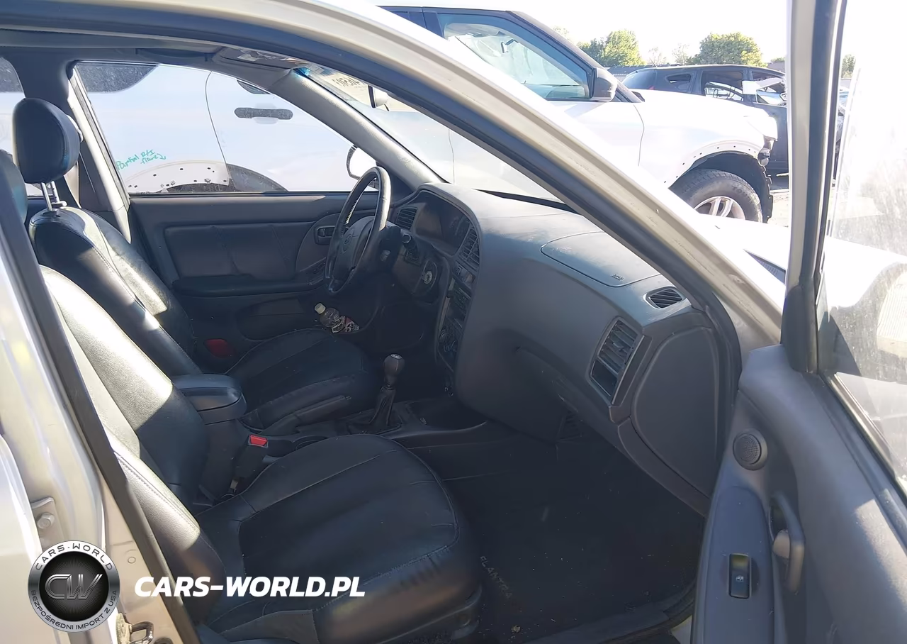 2003 Hyundai Elantra Gt VIN:KMHDN55D93U100666 - 5