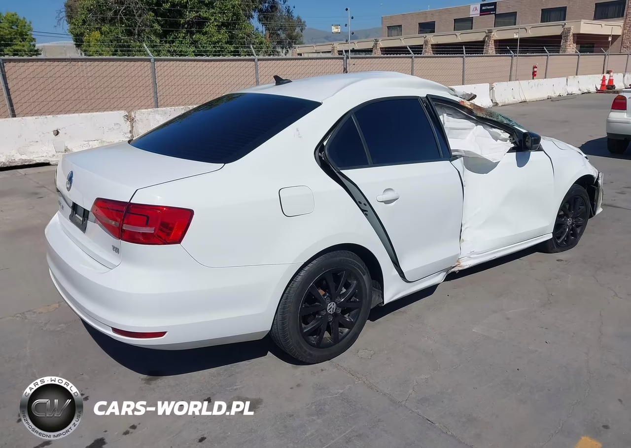 2015 Volkswagen Jetta 1.8T Se VIN:3VWD07AJ6FM217590 - 4