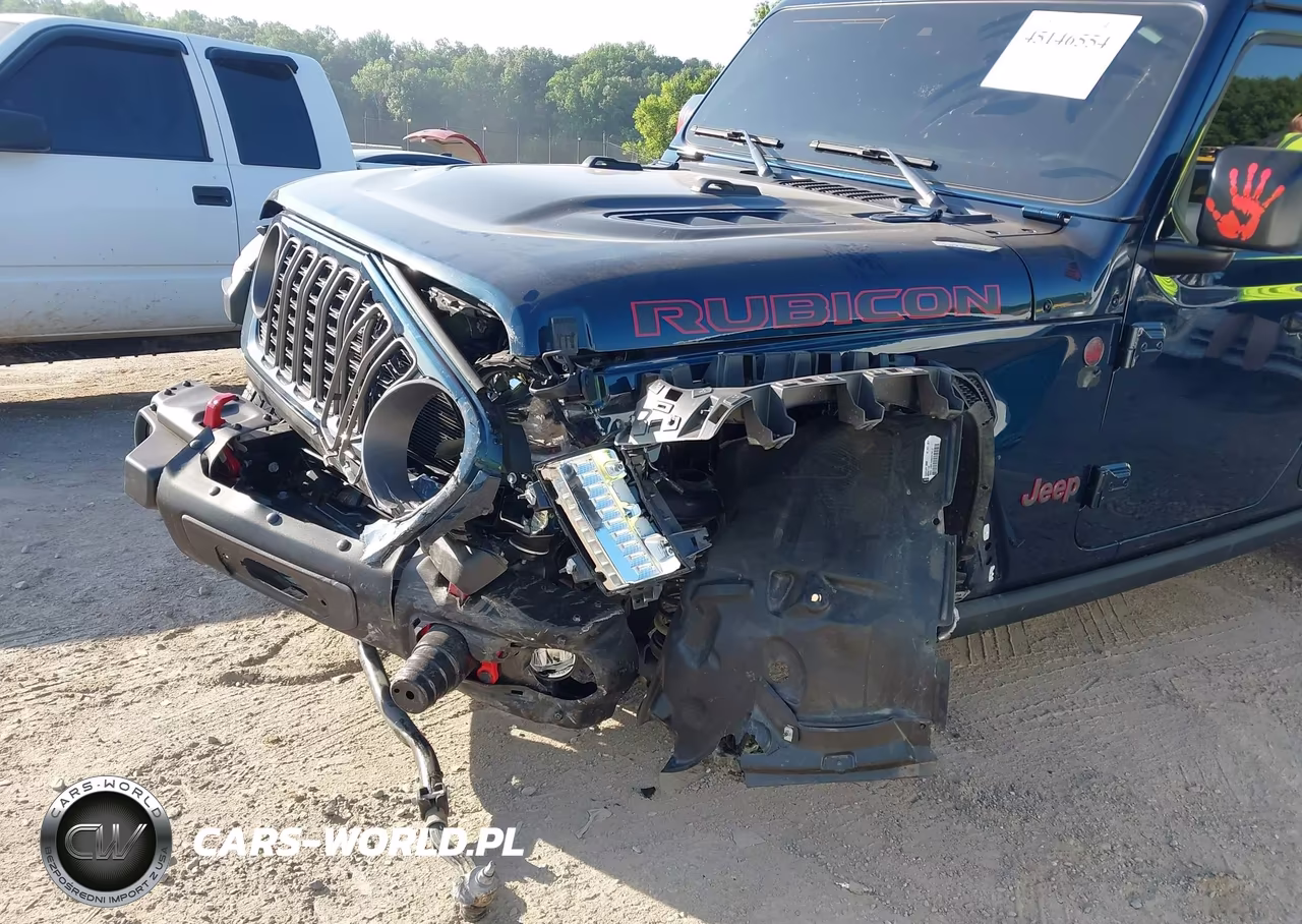 2025 Jeep Wrangler 4-Door Rubicon 4X4 VIN:1C4PJXFN1SW510140 - 6