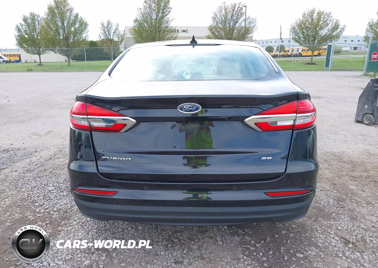 2019 Ford Fusion Se VIN:3FA6P0H77KR123326 - 16