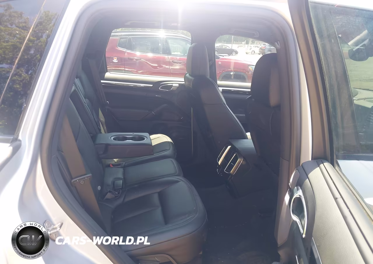 2017 Porsche Cayenne VIN:WP1AA2A2XHKA81648 - 8