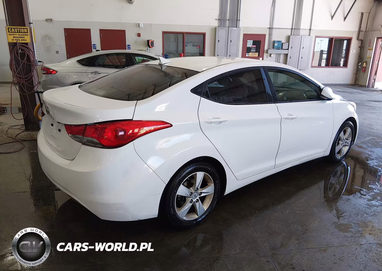 2011 Hyundai Elantra Gls VIN:5NPDH4AEXBH018099 - 4