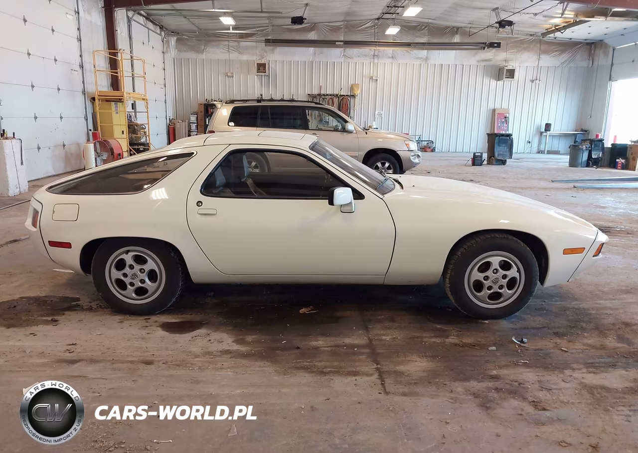1981 Porsche 928 VIN:WP0JA0923BS820604 - 13