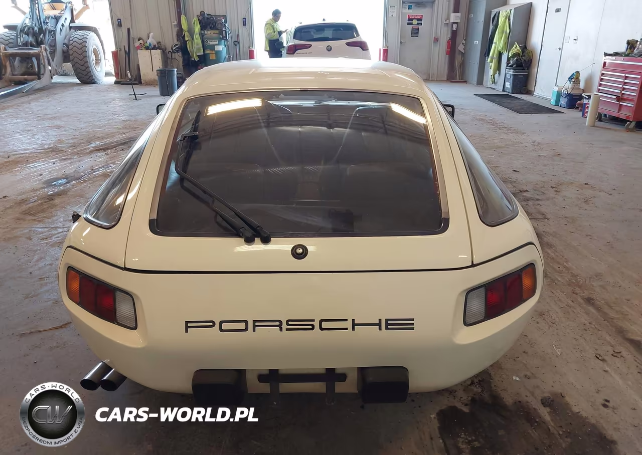 1981 Porsche 928 VIN:WP0JA0923BS820604 - 16