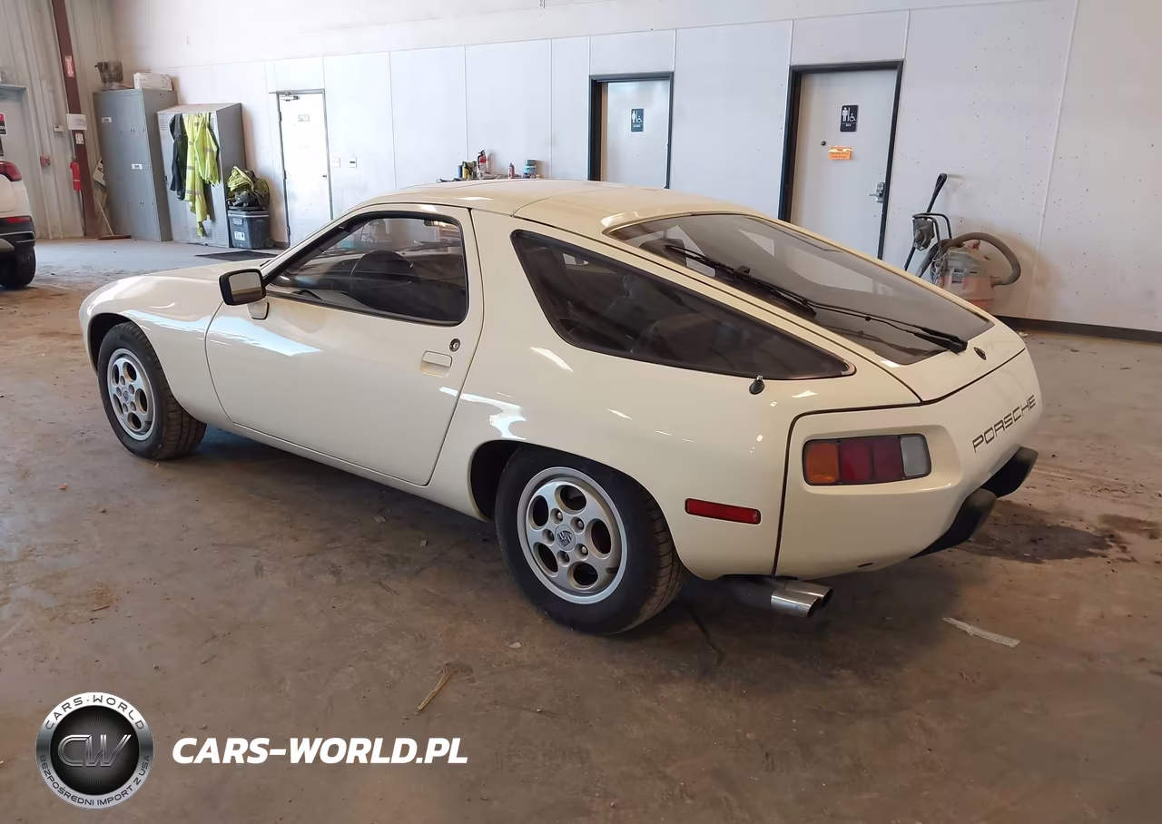 1981 Porsche 928 VIN:WP0JA0923BS820604 - 3