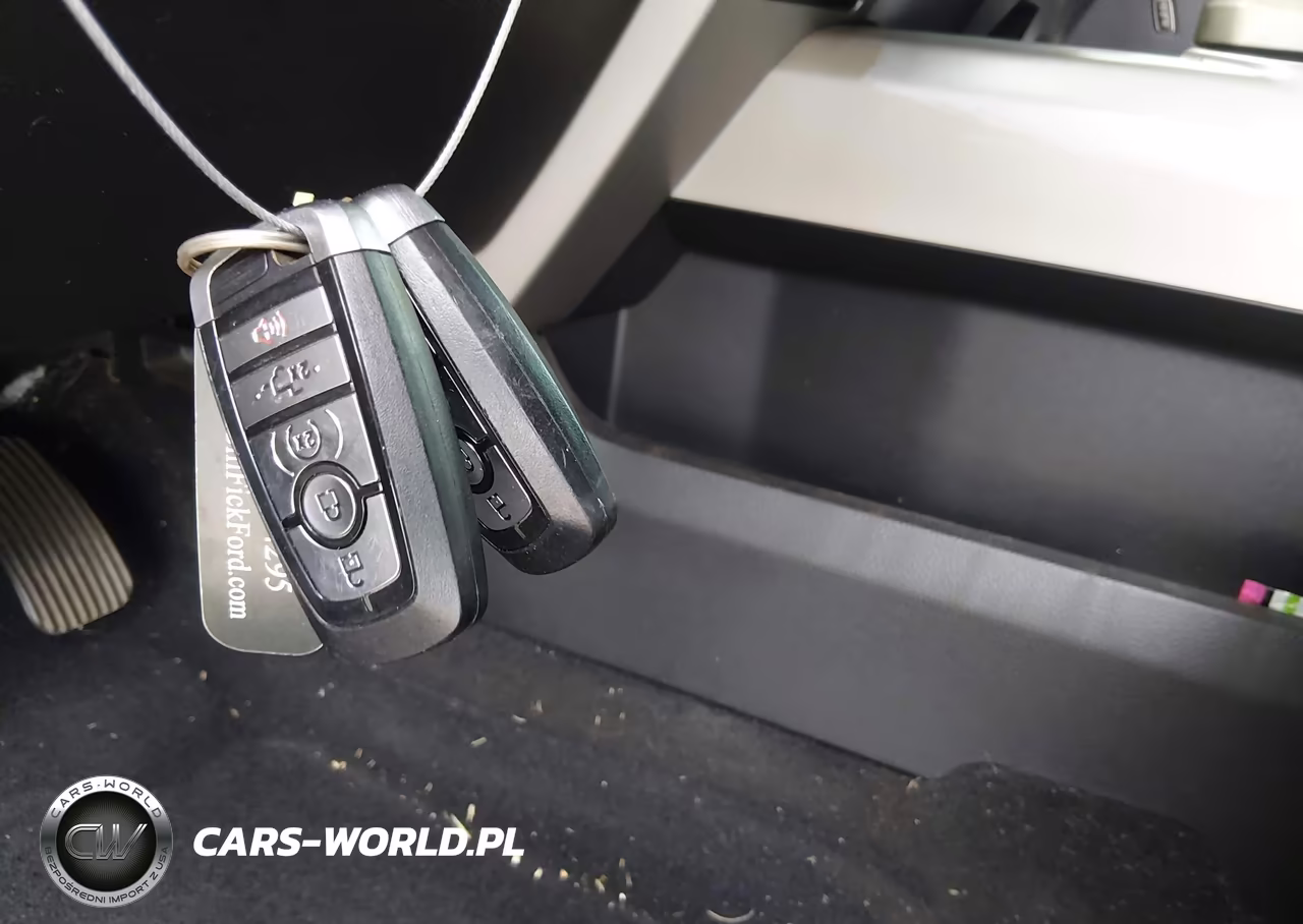 2020 Ford F-350 Lariat VIN:1FT8W3DT9LEE75323 - 11