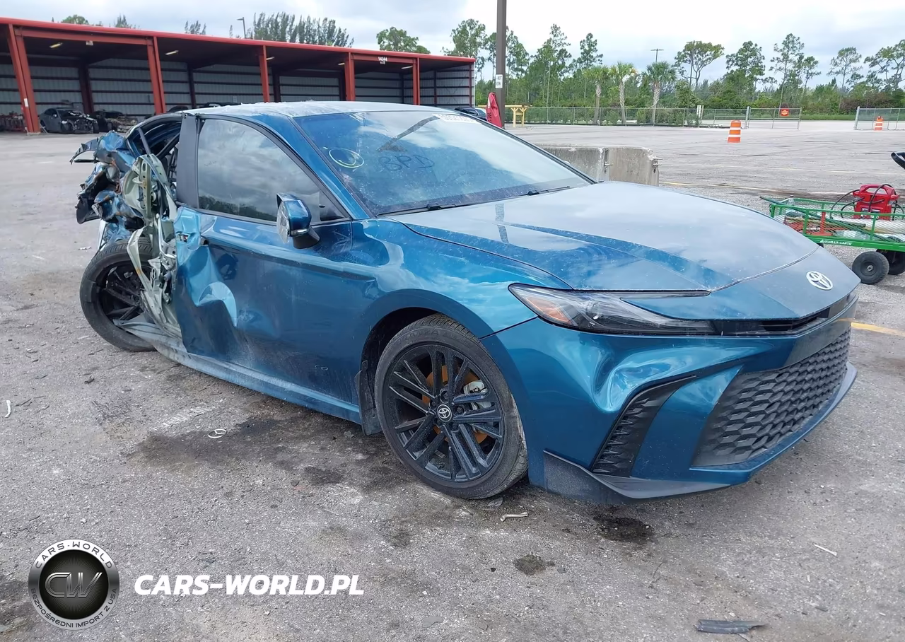 2025 Toyota Camry Se – zdjęcie 1 z 15
