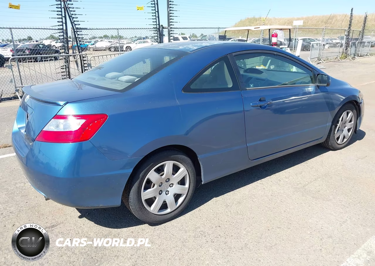 2007 Honda Civic Lx VIN:2HGFG12647H503440 - 4