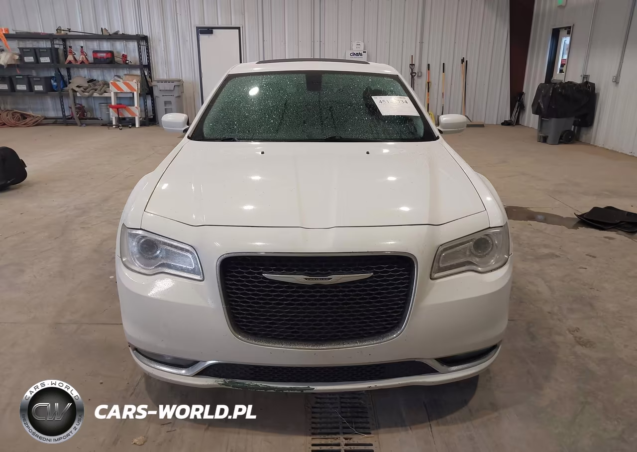 2015 Chrysler 300 Limited VIN:2C3CCAAG1FH755107 - 12