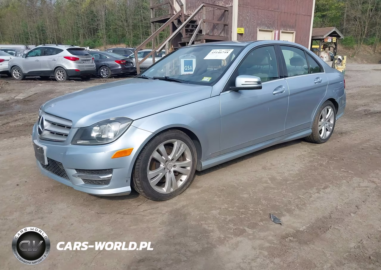2013 Mercedes-Benz C 300 Sport 4Matic VIN:WDDGF8ABXDG146159 - 2