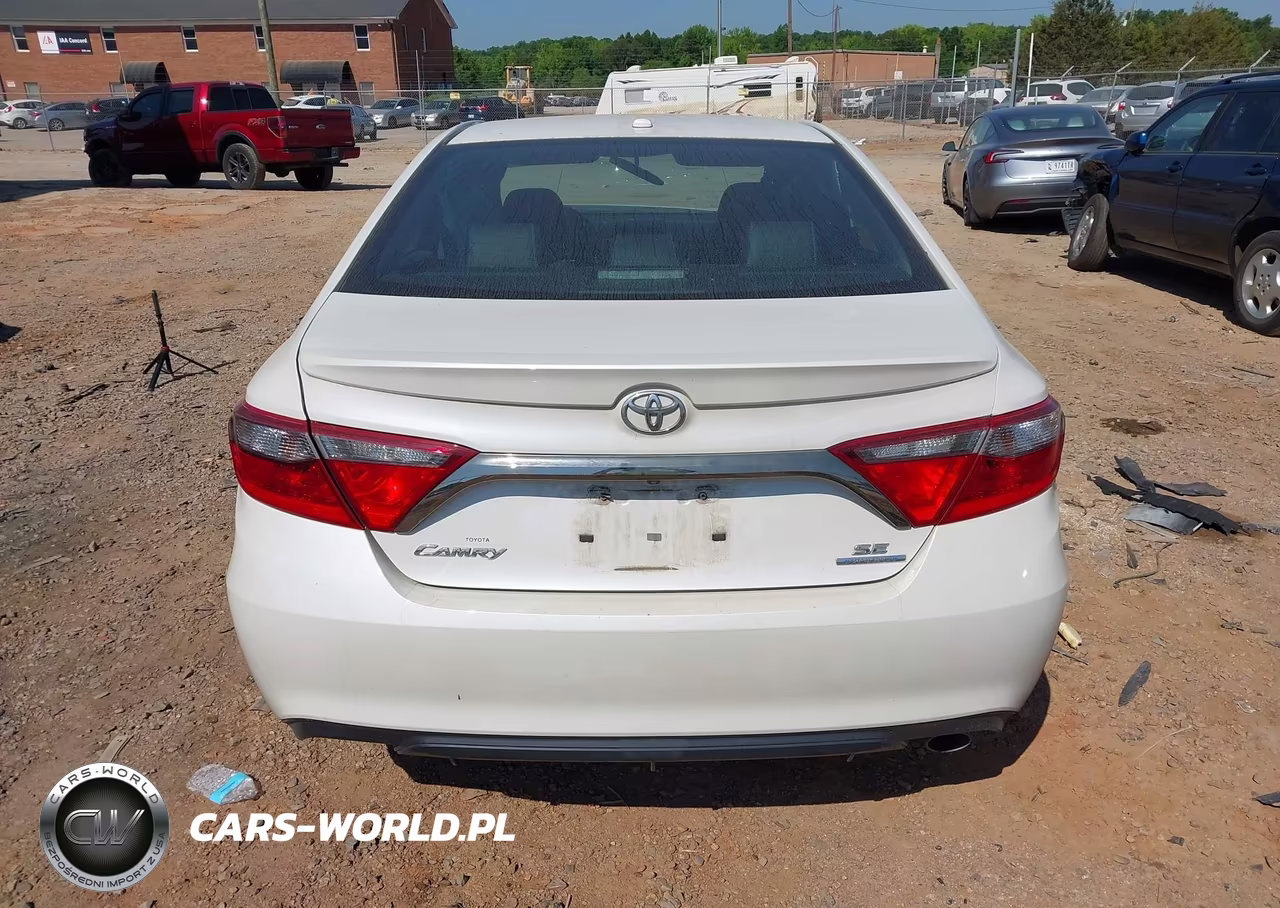 2016 Toyota Camry Se VIN:4T1BF1FKXGU141419 - 16
