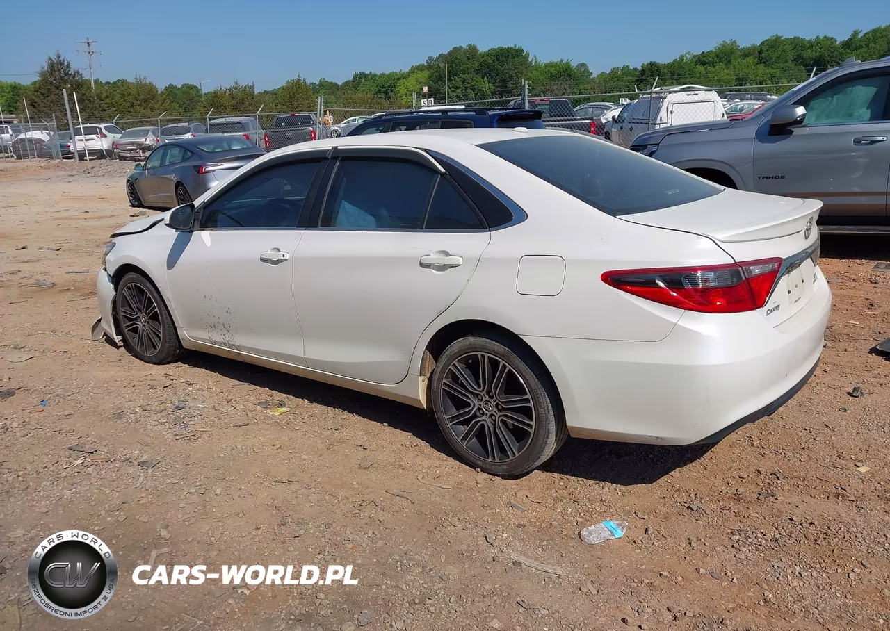 2016 Toyota Camry Se VIN:4T1BF1FKXGU141419 - 3