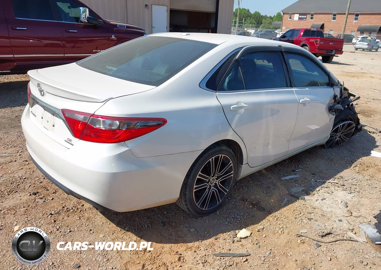 2016 Toyota Camry Se VIN:4T1BF1FKXGU141419 - 4