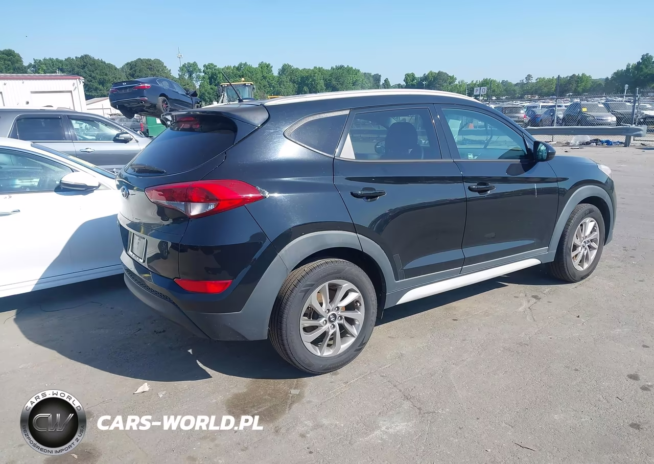 2017 Hyundai Tucson Se VIN:KM8J33A48HU412715 - 4