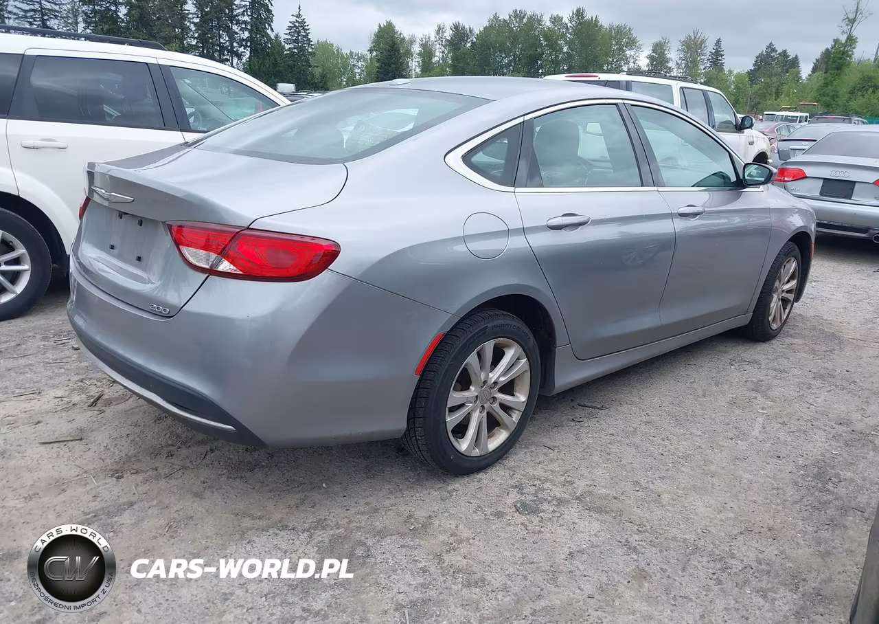 2016 Chrysler 200 Limited VIN:1C3CCCAB2GN176071 - 4