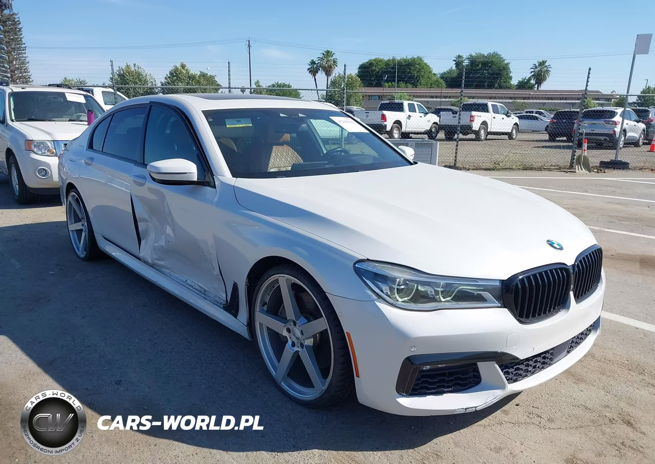 2017 BMW 750I – zdjęcie 1 z 17