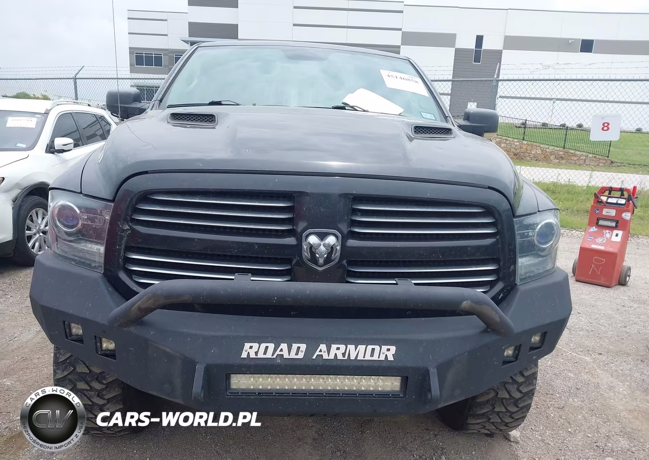 2016 Ram 1500 Sport VIN:1C6RR7MT1GS392888 - 12