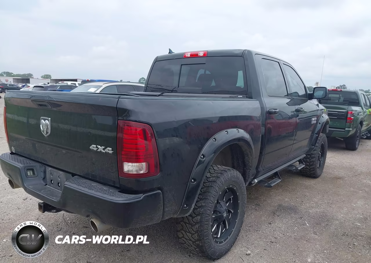 2016 Ram 1500 Sport VIN:1C6RR7MT1GS392888 - 4