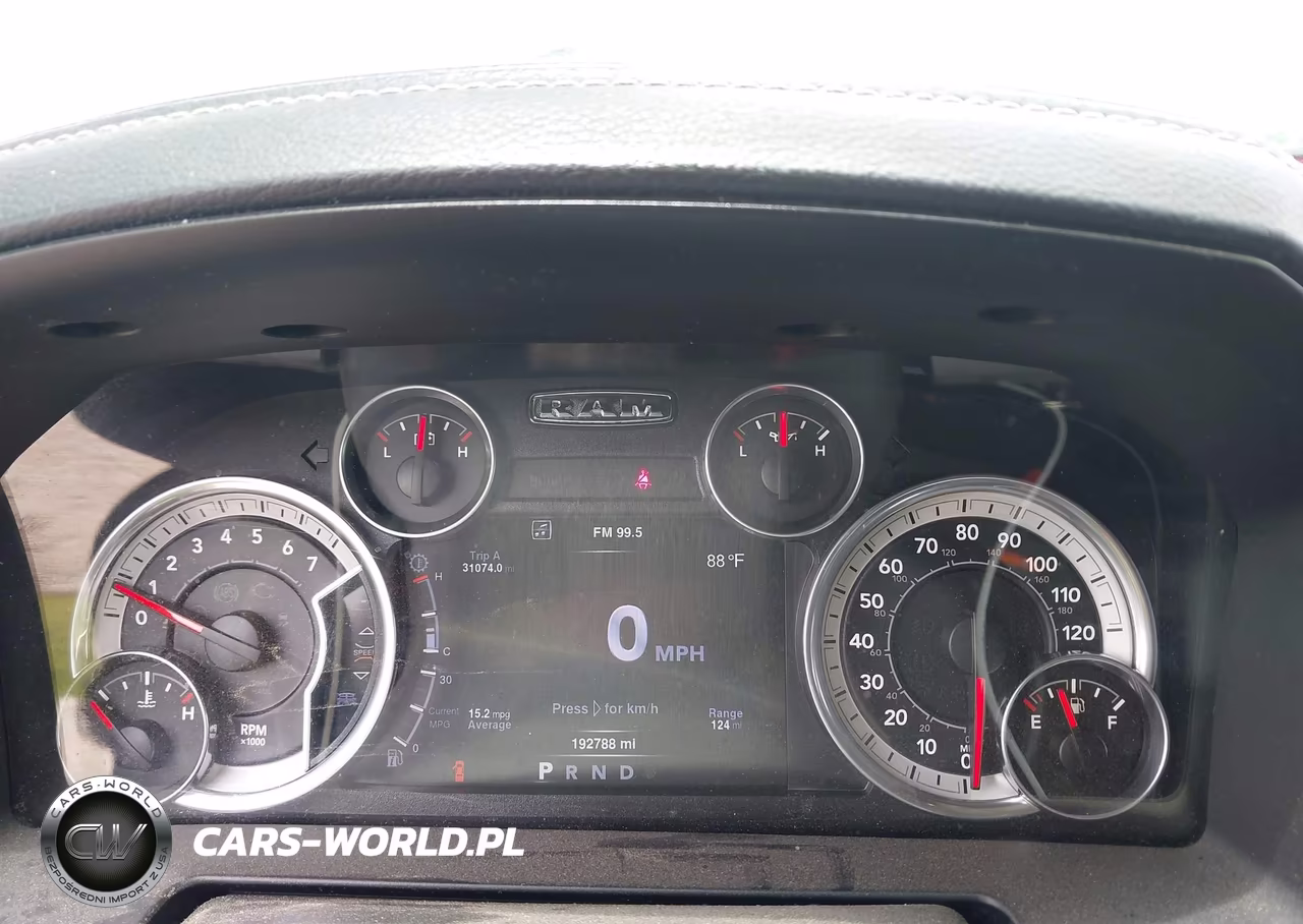 2016 Ram 1500 Sport VIN:1C6RR7MT1GS392888 - 7