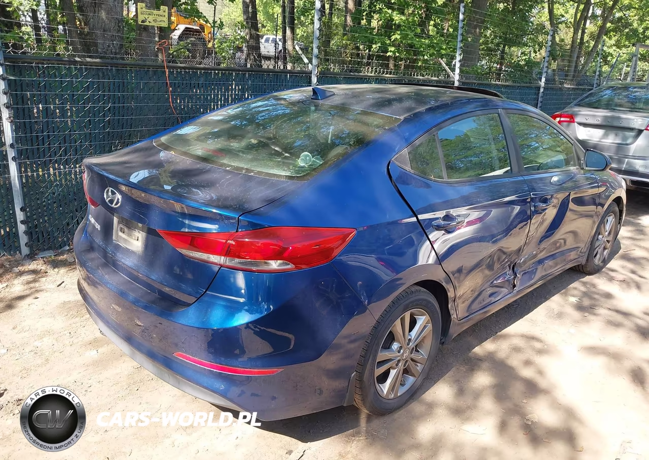 2017 Hyundai Elantra Value Edition VIN:5NPD84LF5HH167776 - 4