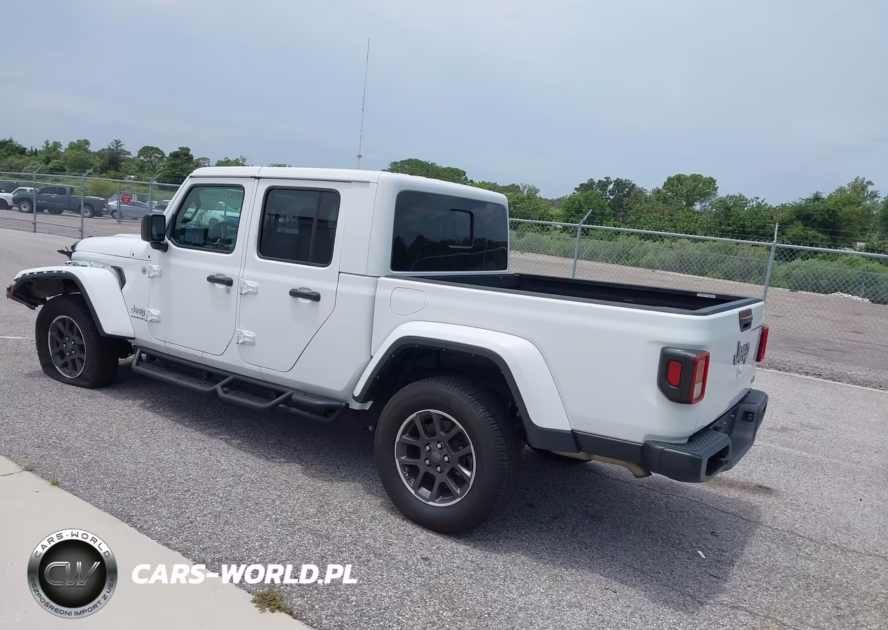 2023 Jeep Gladiator Overland 4X4 VIN:1C6HJTFGXPL535679 - 3
