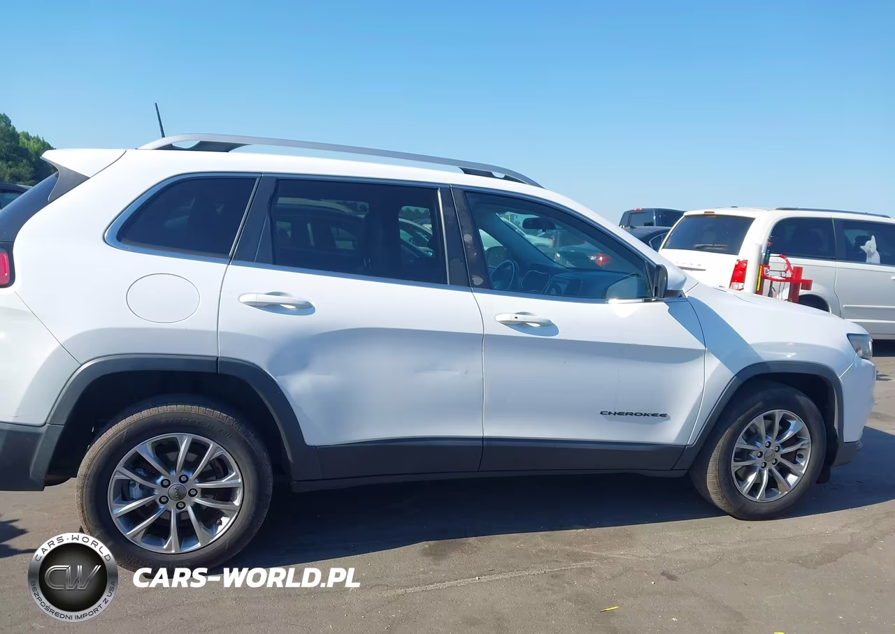 2019 Jeep Cherokee Latitude Plus Fwd VIN:1C4PJLLN2KD147615 - 13