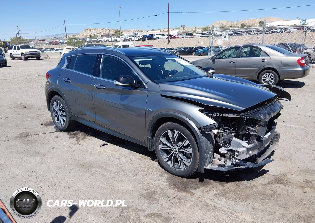 2018 Infiniti Qx30 Premium – zdjęcie 1 z 17