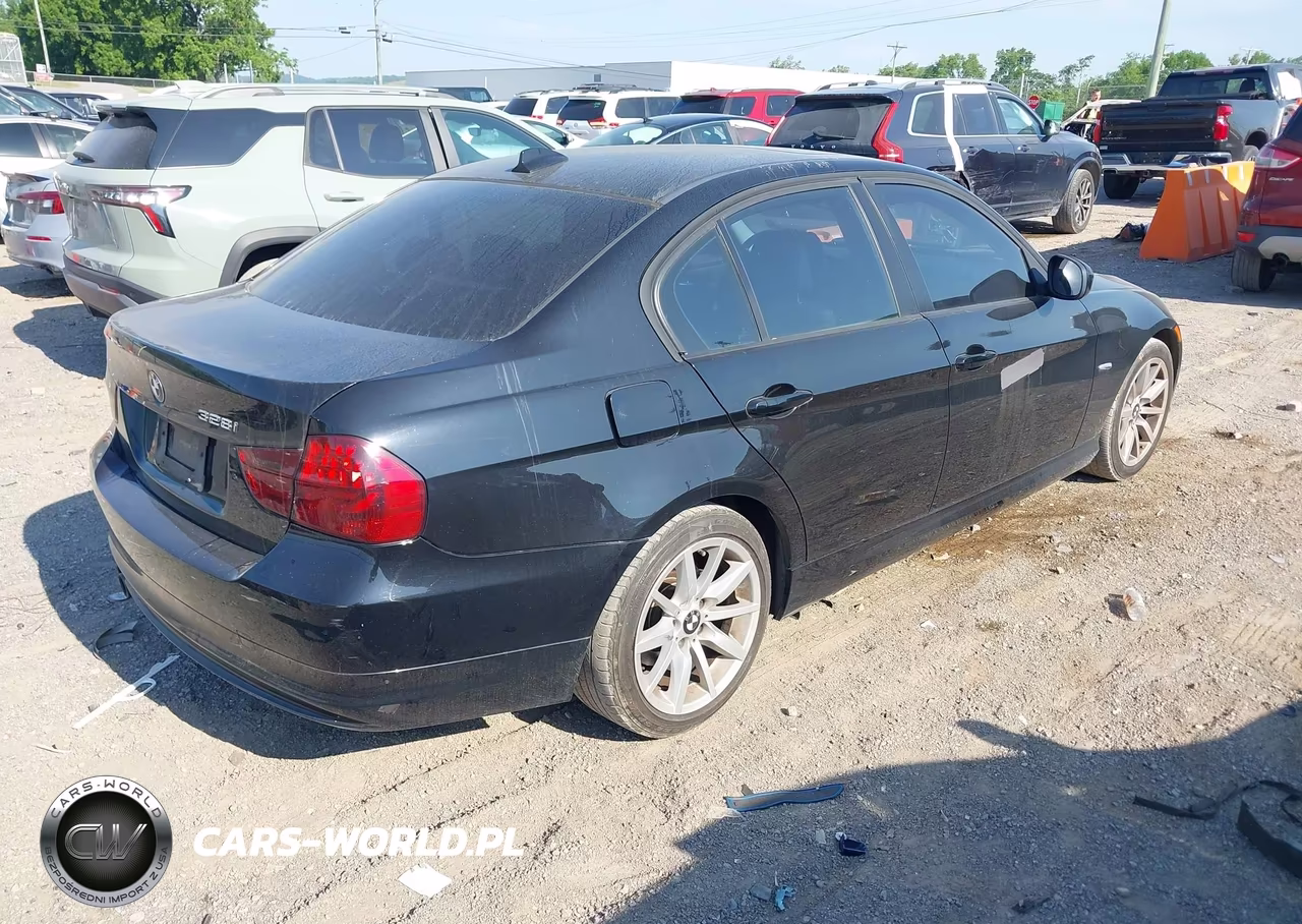 2011 BMW 328I VIN:WBAPH7C5XBE852530 - 4