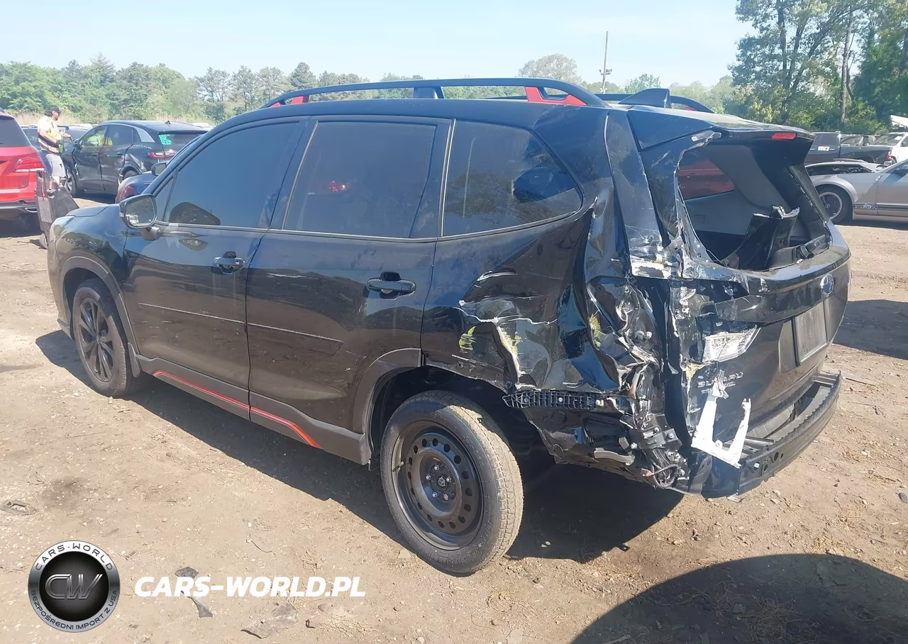 2024 Subaru Forester Sport VIN:JF2SKAEC9RH443999 - 3