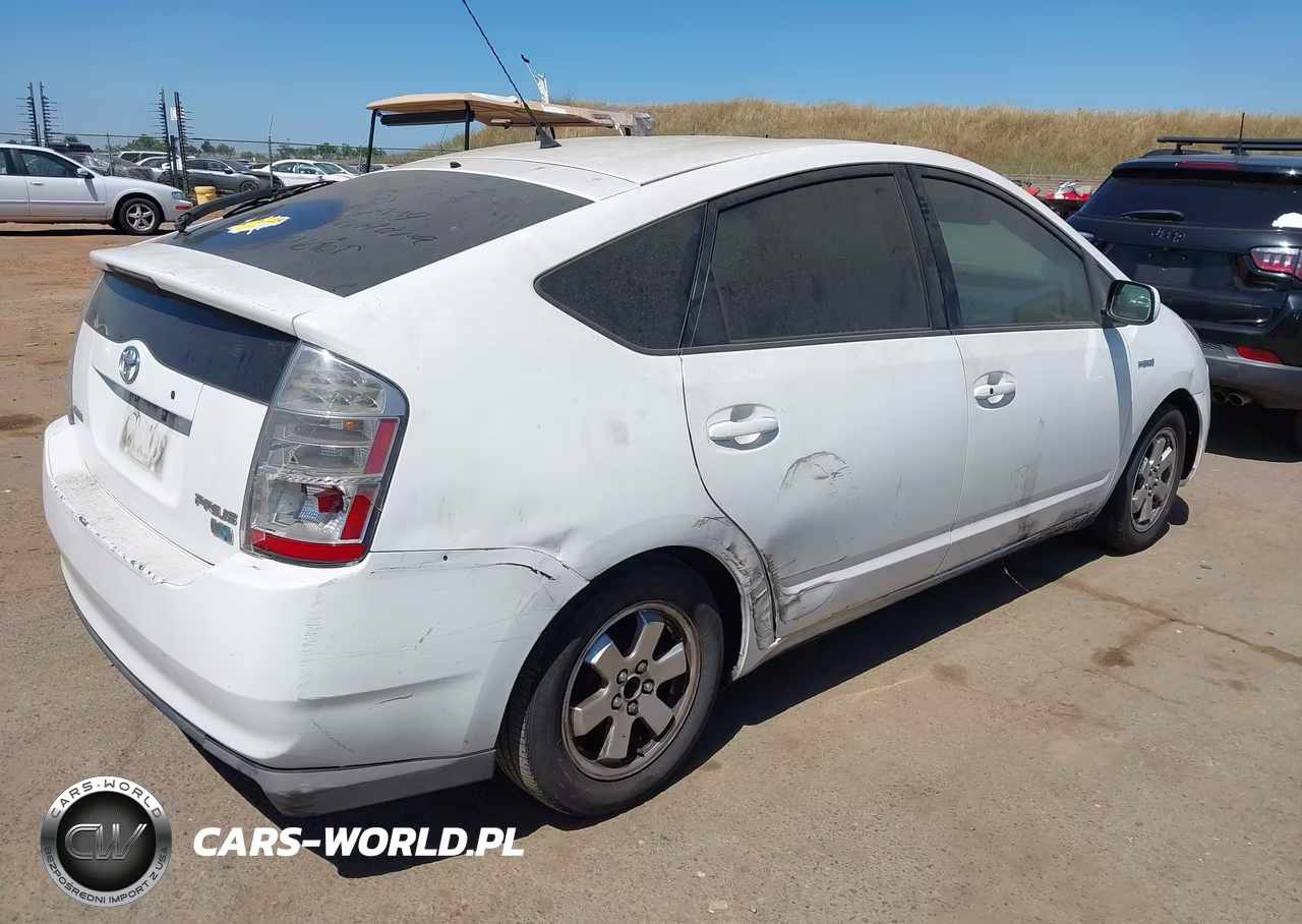 2008 Toyota Prius VIN:JTDKB20UX83409585 - 4