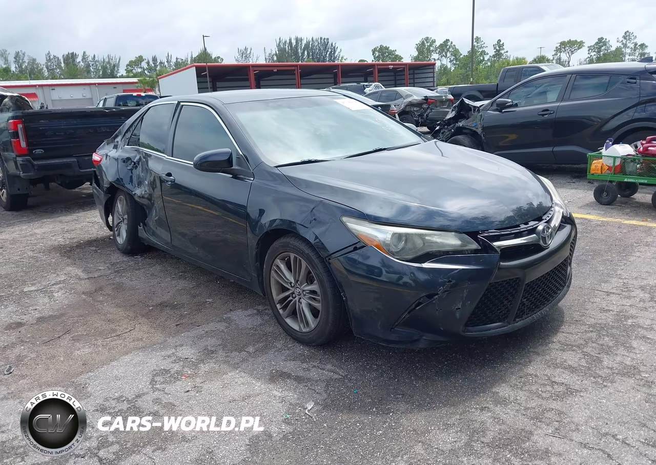 2015 Toyota Camry Se – zdjęcie 1 z 16