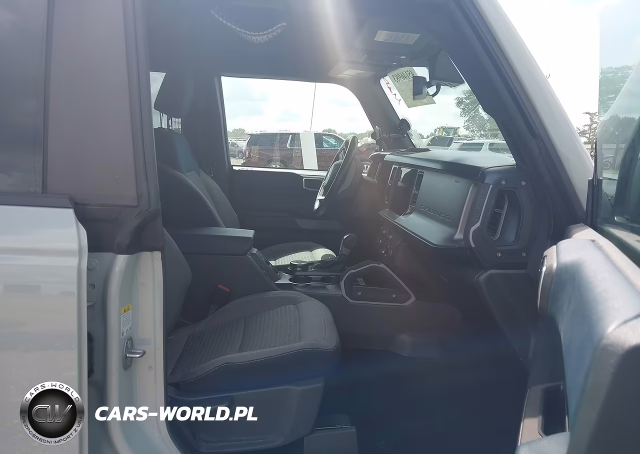 2022 Ford Bronco Outer Banks VIN:1FMEE5DP8NLB73360 - 5