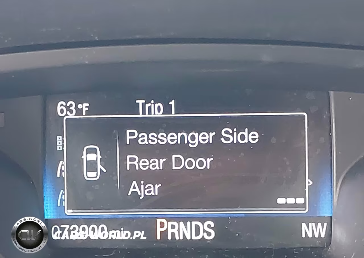 2018 Ford Focus Se VIN:1FADP3FE1JL219802 - 15