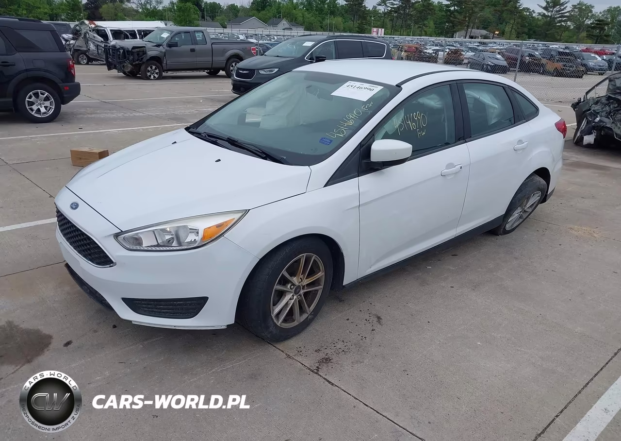 2018 Ford Focus Se VIN:1FADP3FE1JL219802 - 2