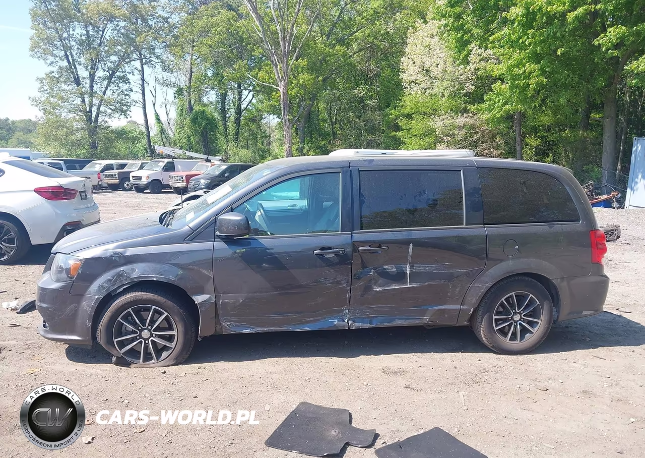 2019 Dodge Grand Caravan Gt VIN:2C4RDGEG5KR529835 - 14