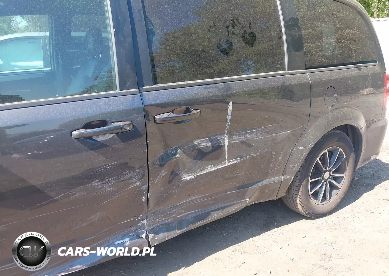 2019 Dodge Grand Caravan Gt VIN:2C4RDGEG5KR529835 - 6