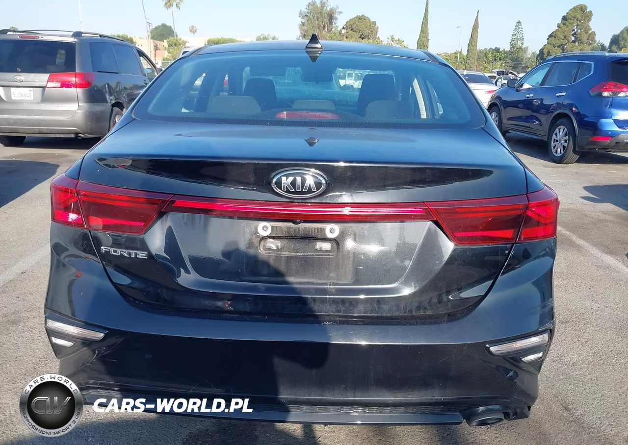 2020 Kia Forte Lxs VIN:3KPF24AD4LE242475 - 16