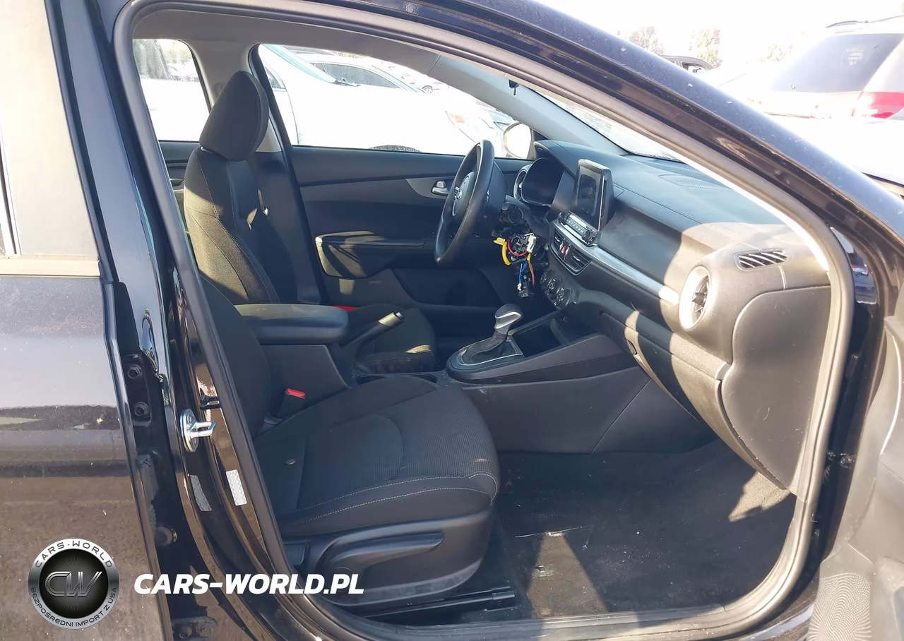 2020 Kia Forte Lxs VIN:3KPF24AD4LE242475 - 5