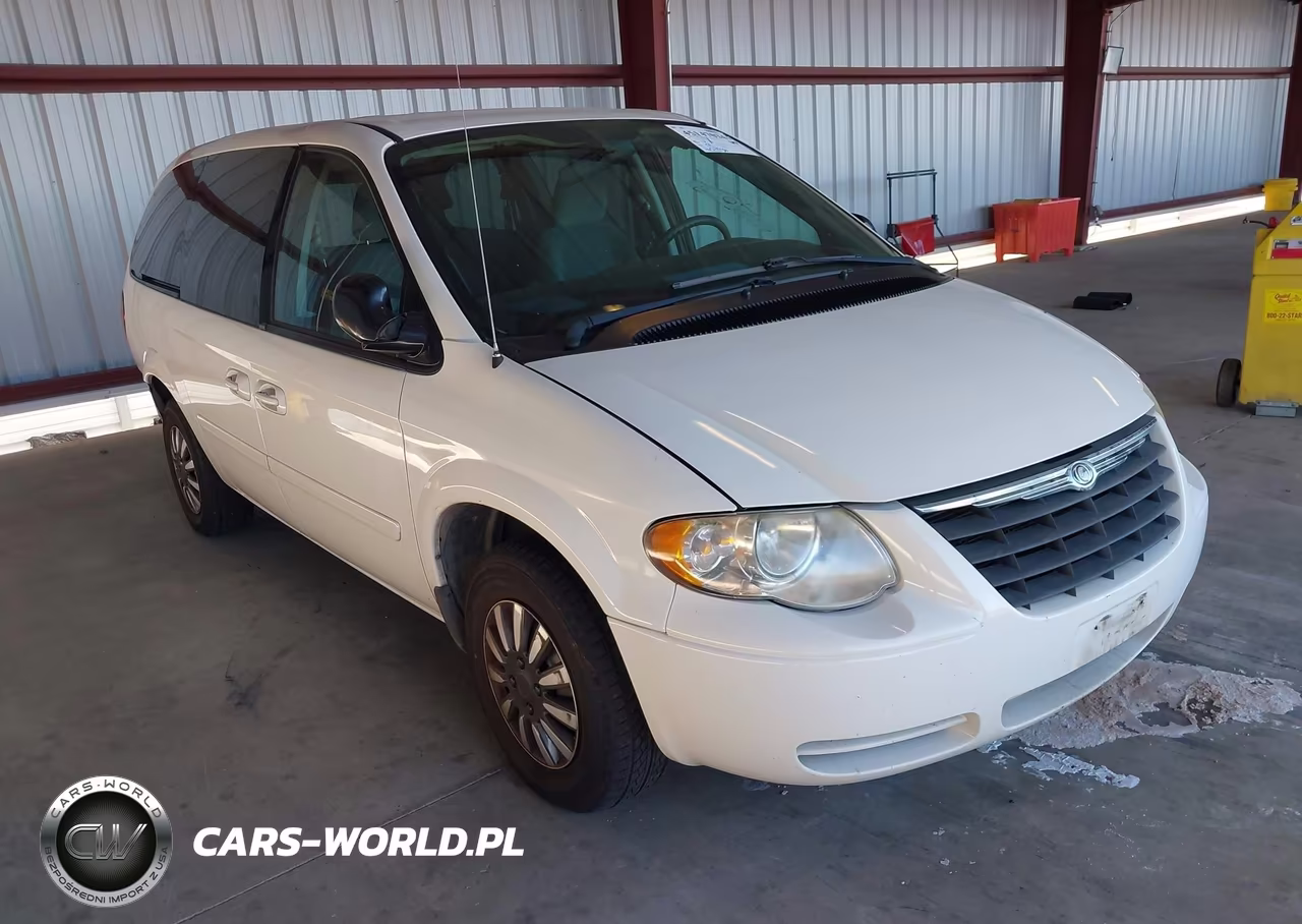 2005 Chrysler Town & Country Lx